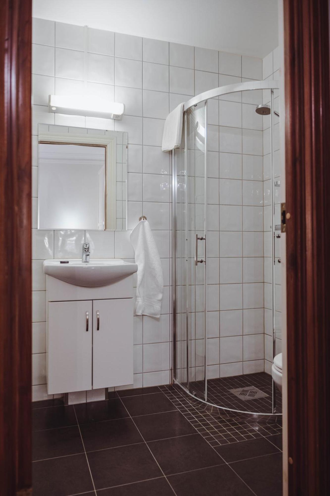 Double Room,1526941330:JPEG